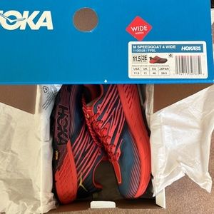 Hoka Speedgoat 4 2e Size 11.5